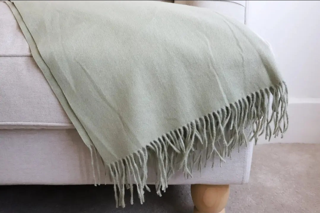 Throw – Della Green Decorative Throw